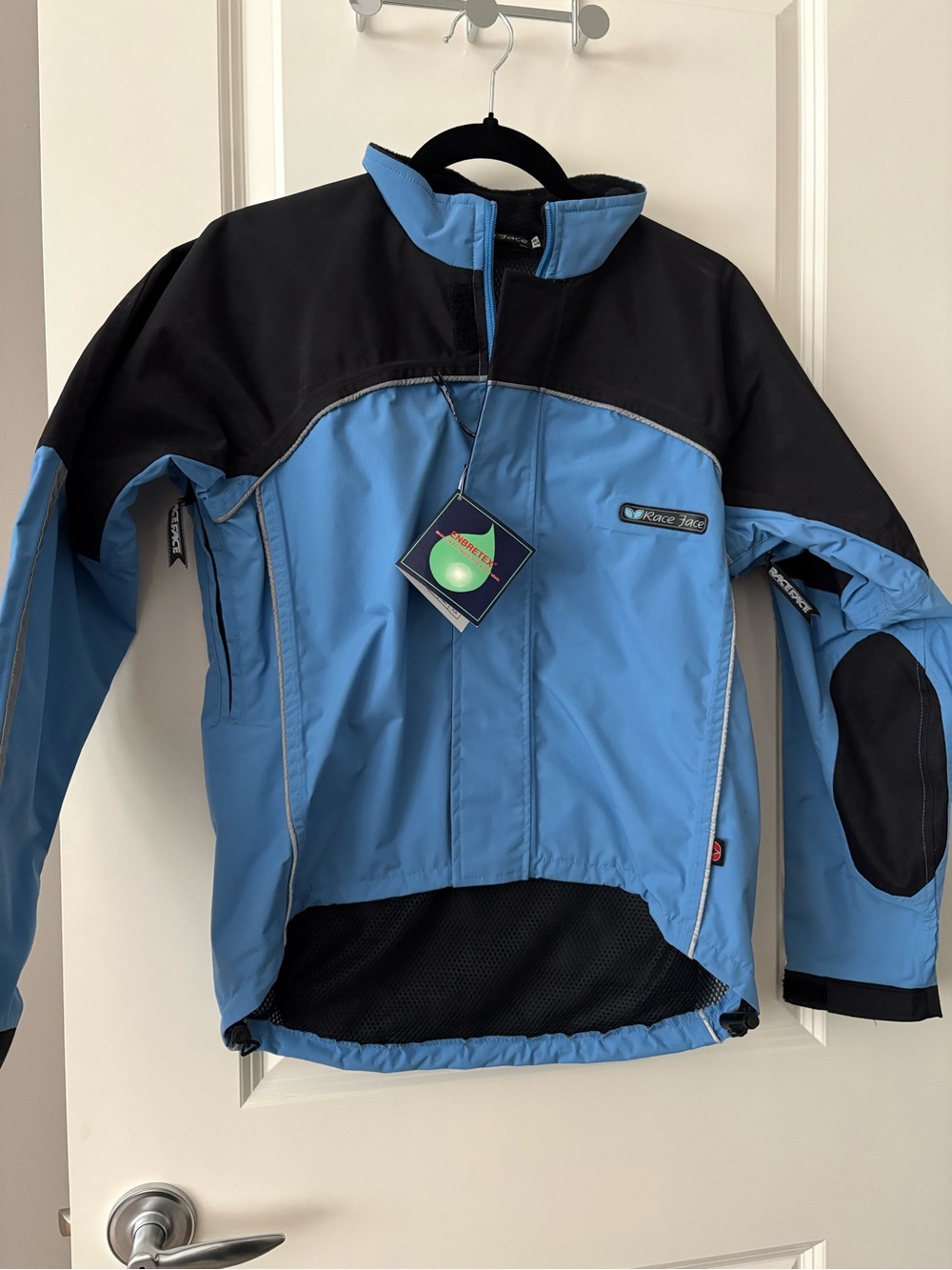 NWT Race Face waterproof jacket